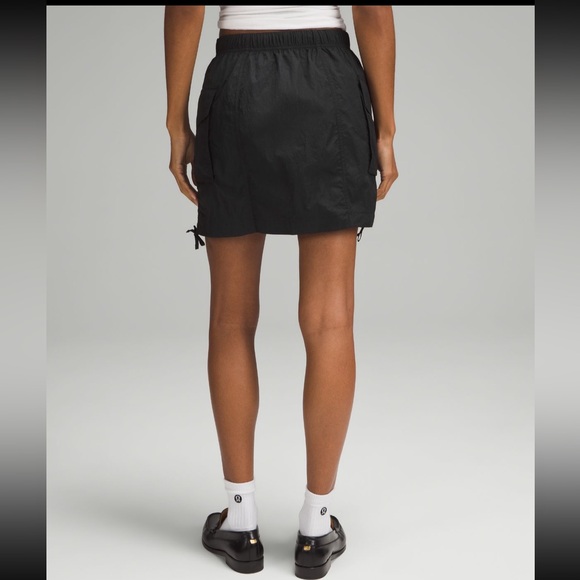 Lululemon Nylon Cargo Pocket Parachute Mini Skirt - Picture 3 of 6